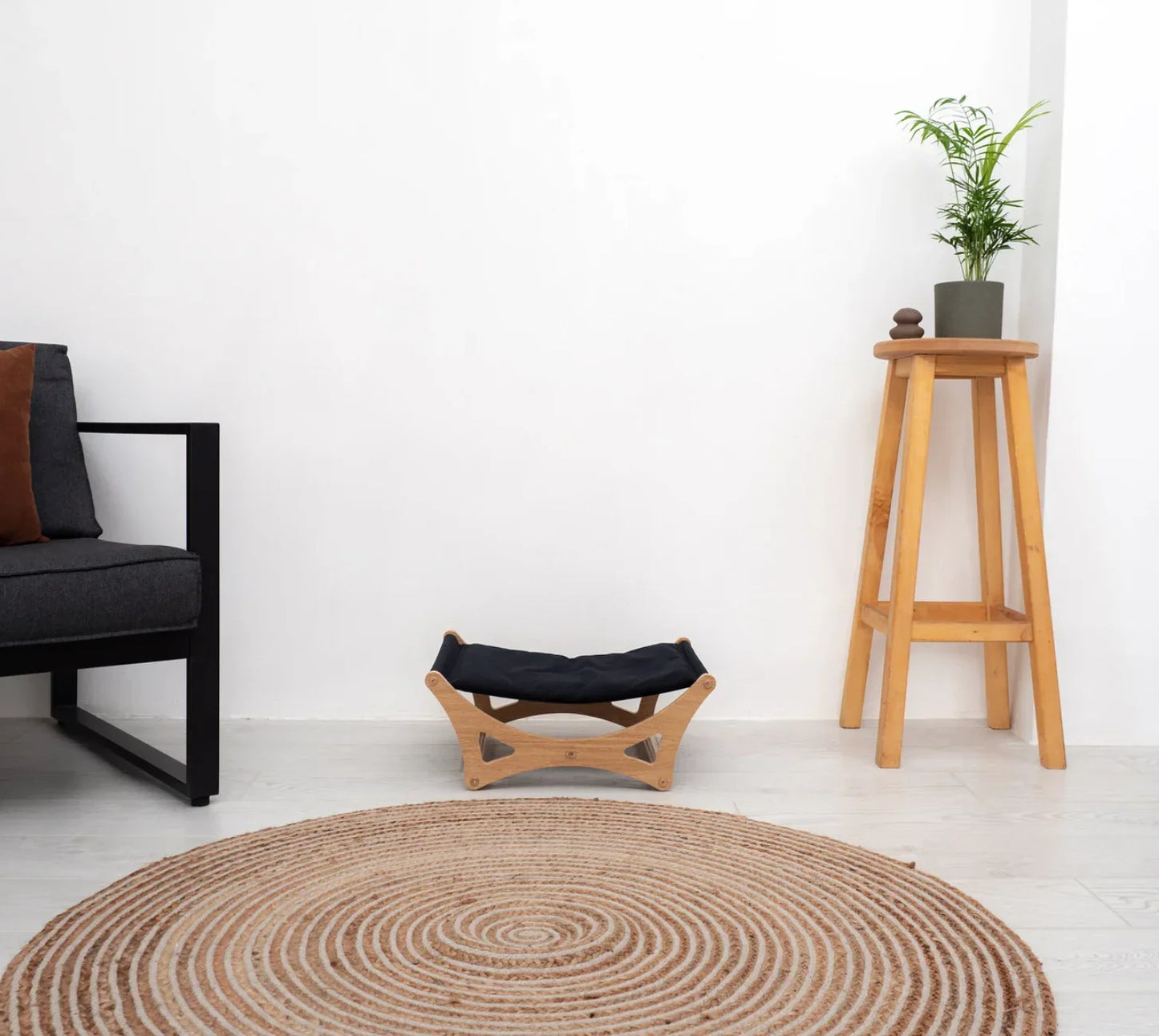 Cama Suspensa de Madeira para Pet - STOA HOME DESIGN