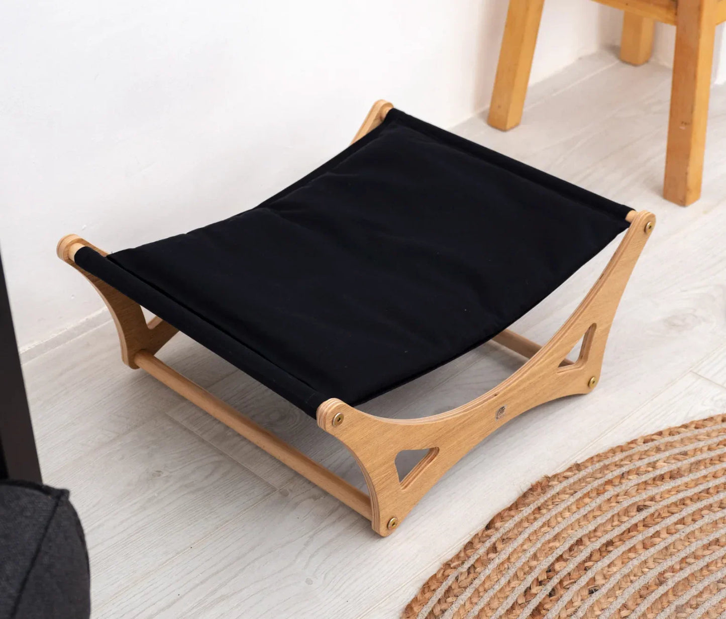 Cama Suspensa de Madeira para Pet - STOA HOME DESIGN