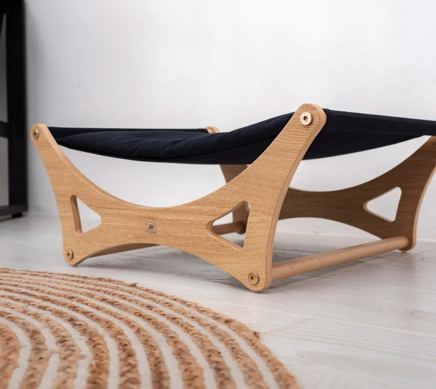 Cama Suspensa de Madeira para Pet - STOA HOME DESIGN