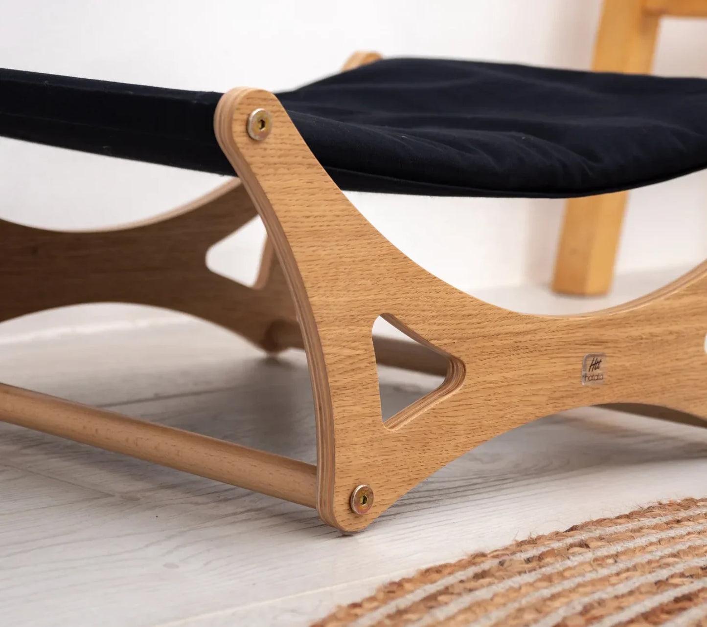 Cama Suspensa de Madeira para Pet - STOA HOME DESIGN