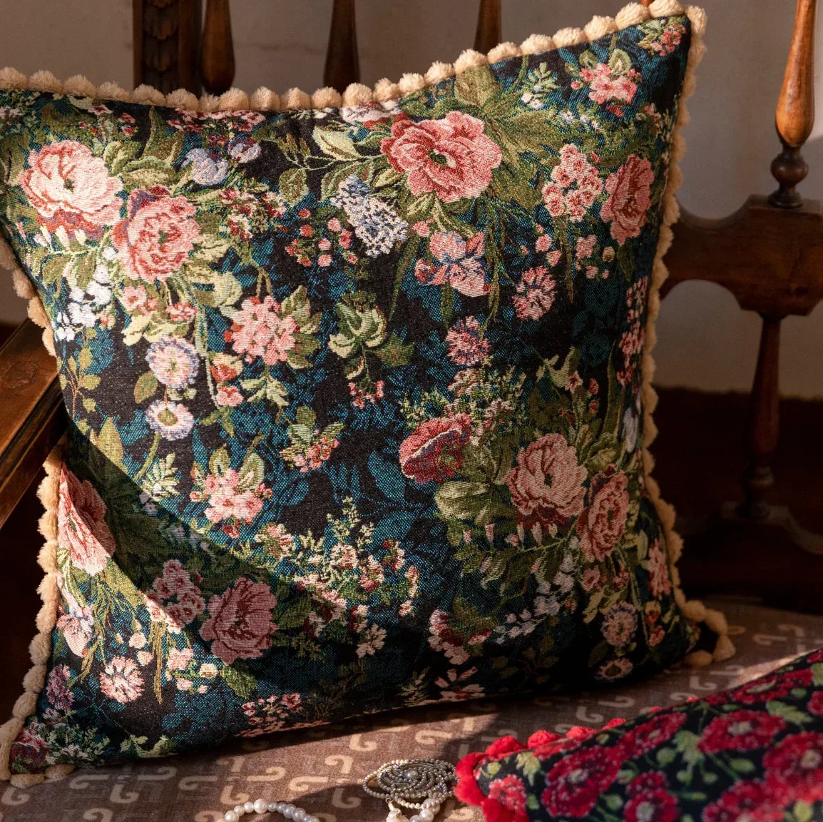 capa-de-almofada-floral-jacquard-stoa-home-design-33145 - STOA DESIGN