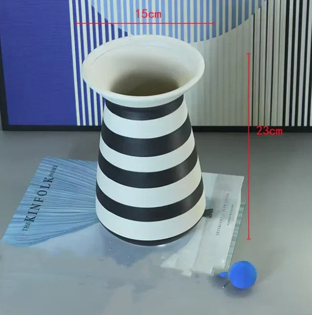 Vaso Listrado Preto e Branco - STOA HOME DESIGN