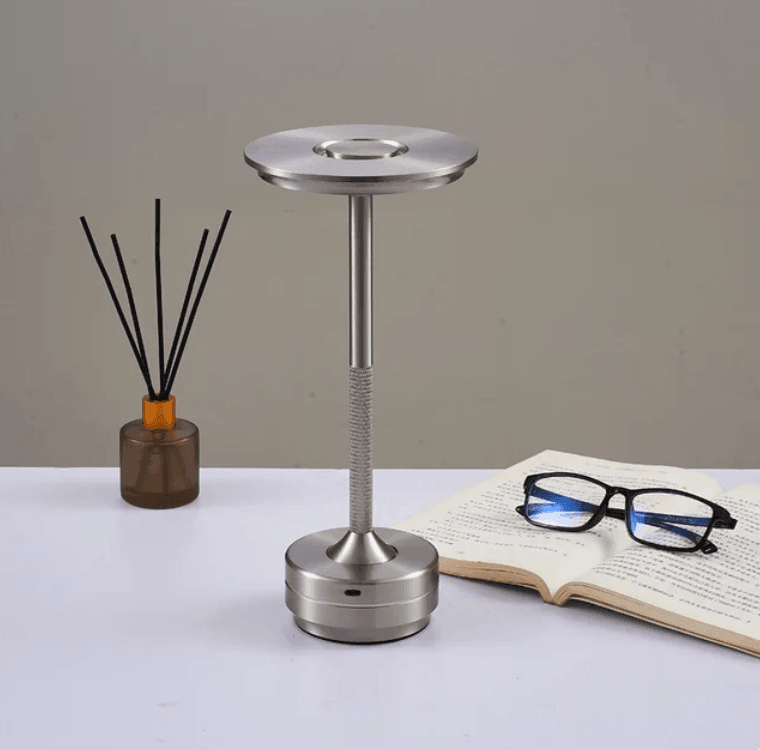 Luminária com Sensor de Toque LED - STOA HOME DESIGN