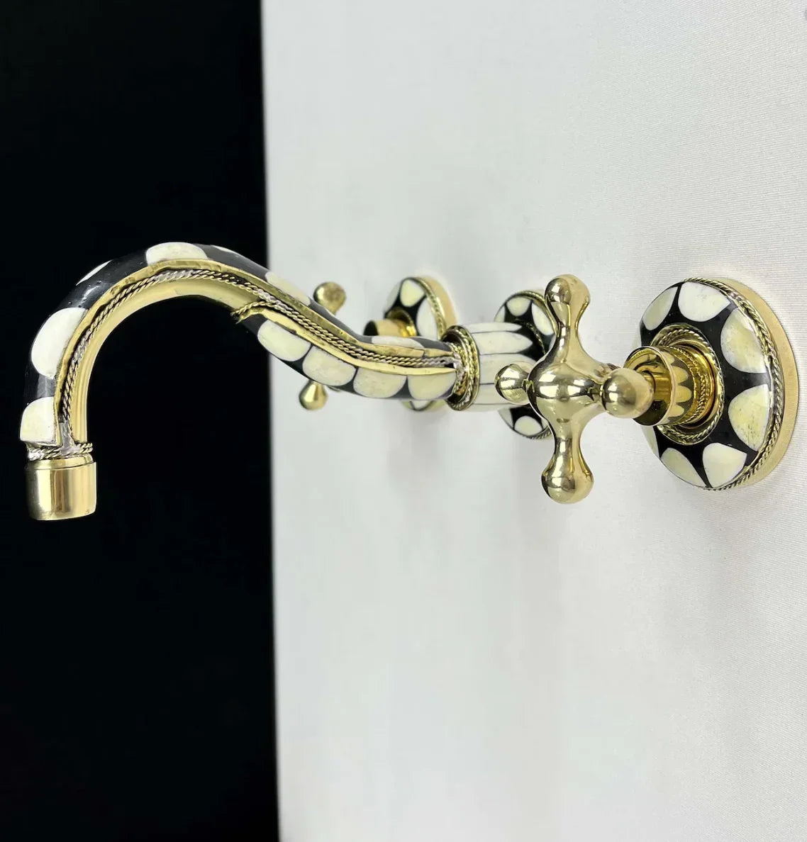 Torneira de Parede - STOA HOME DESIGN