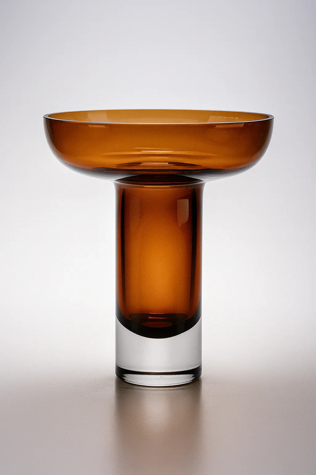 vaso_de_vidro_ambar_flores - STOA DESIGN
